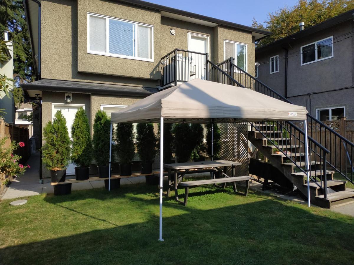 Private Suite W King Bed, Ground Level, Naturally Bright Vancouver Esterno foto